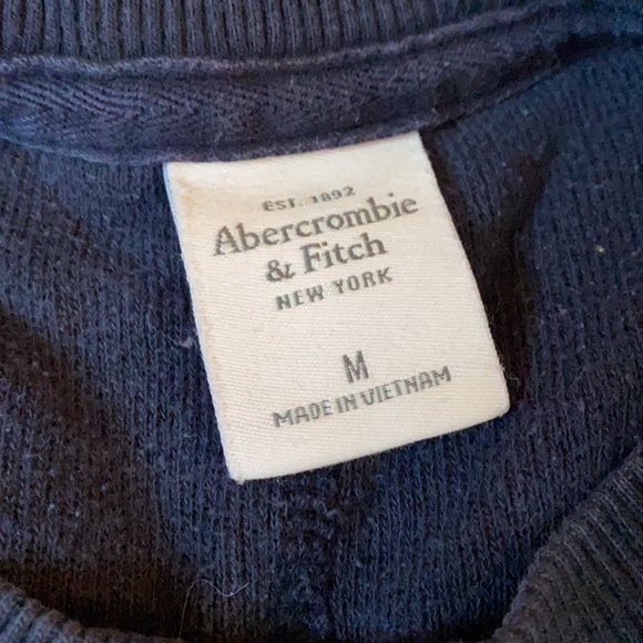 Dark blue sweater from Abercrombie size M - Picture 2 of 2